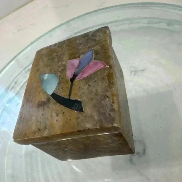 Vintage Small Marble Hand Carved Trinket Box Tiny 1” x 2” - Picture 4 of 16